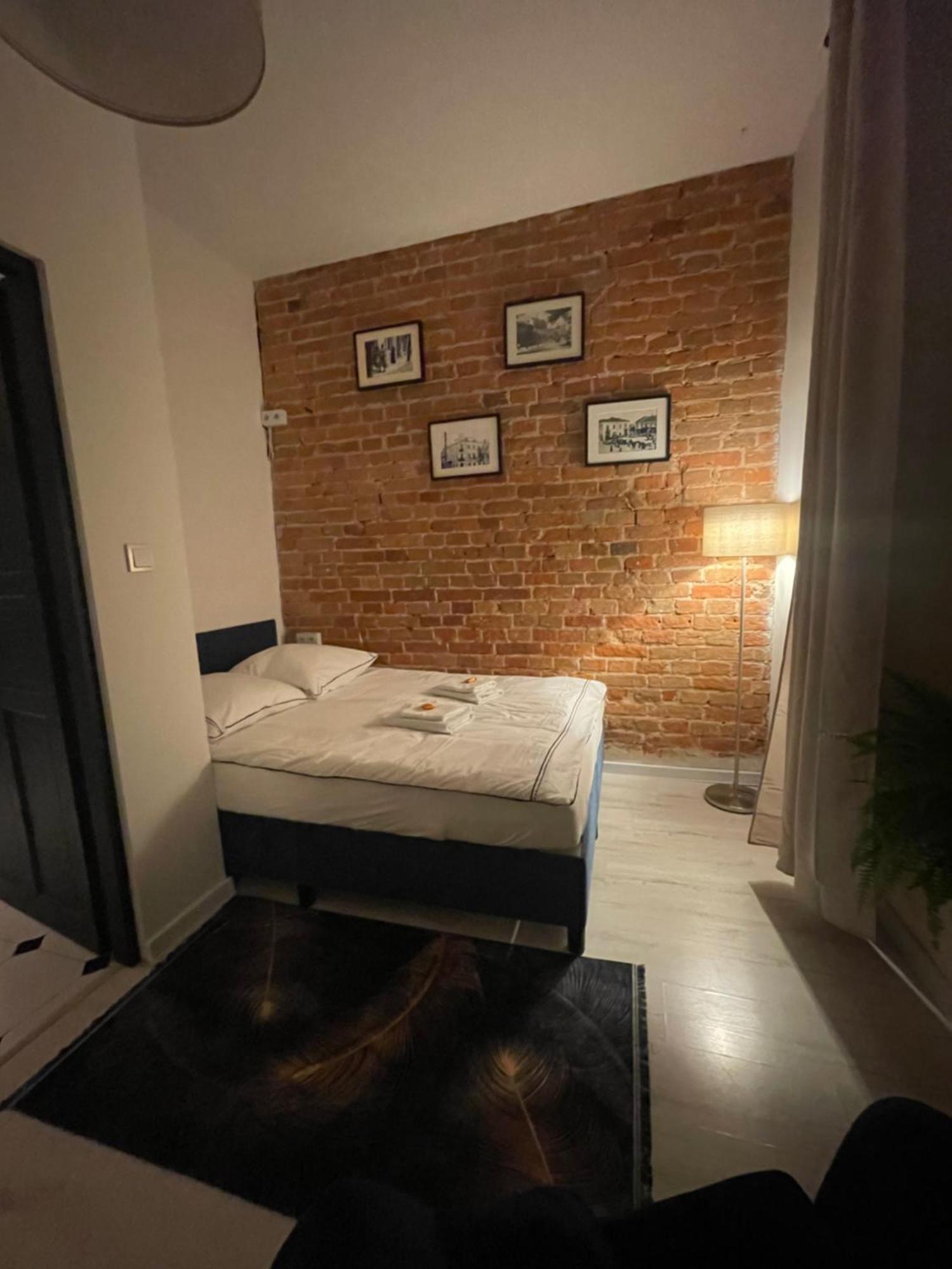 Apartamenty Luczkowskiego Z Widokiem Na Studnie 3 Chelm Exterior photo